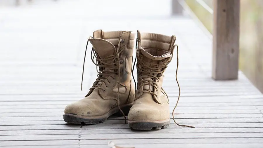 best-work-boots-for-flat-feet