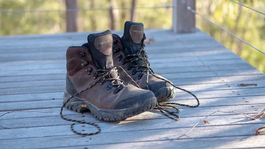 how-to-break-in-work-boots