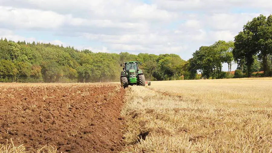 best-muck-boots-for-farming