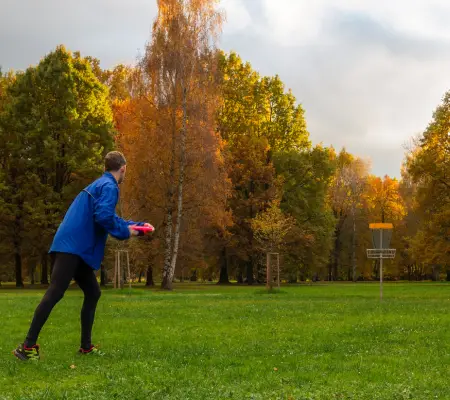 When playing disc golf you may encounter both wet and dry conditions